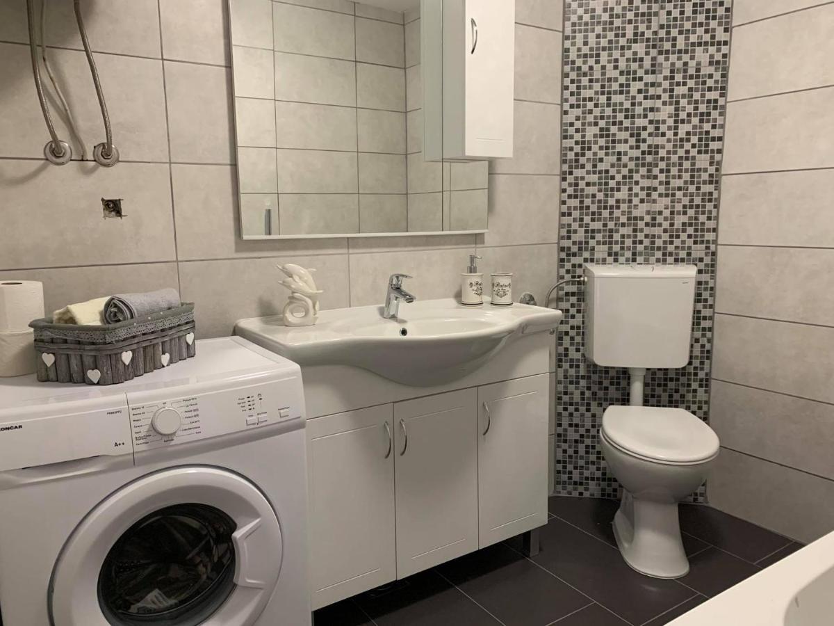 Apartment Vita Постира Екстериор снимка