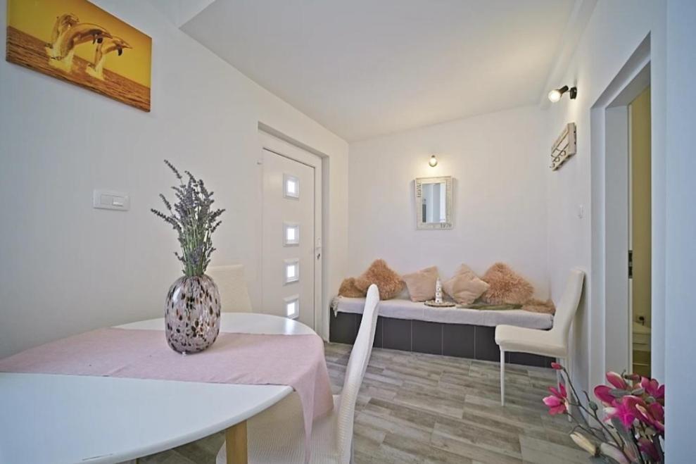 Apartment Vita Постира Екстериор снимка