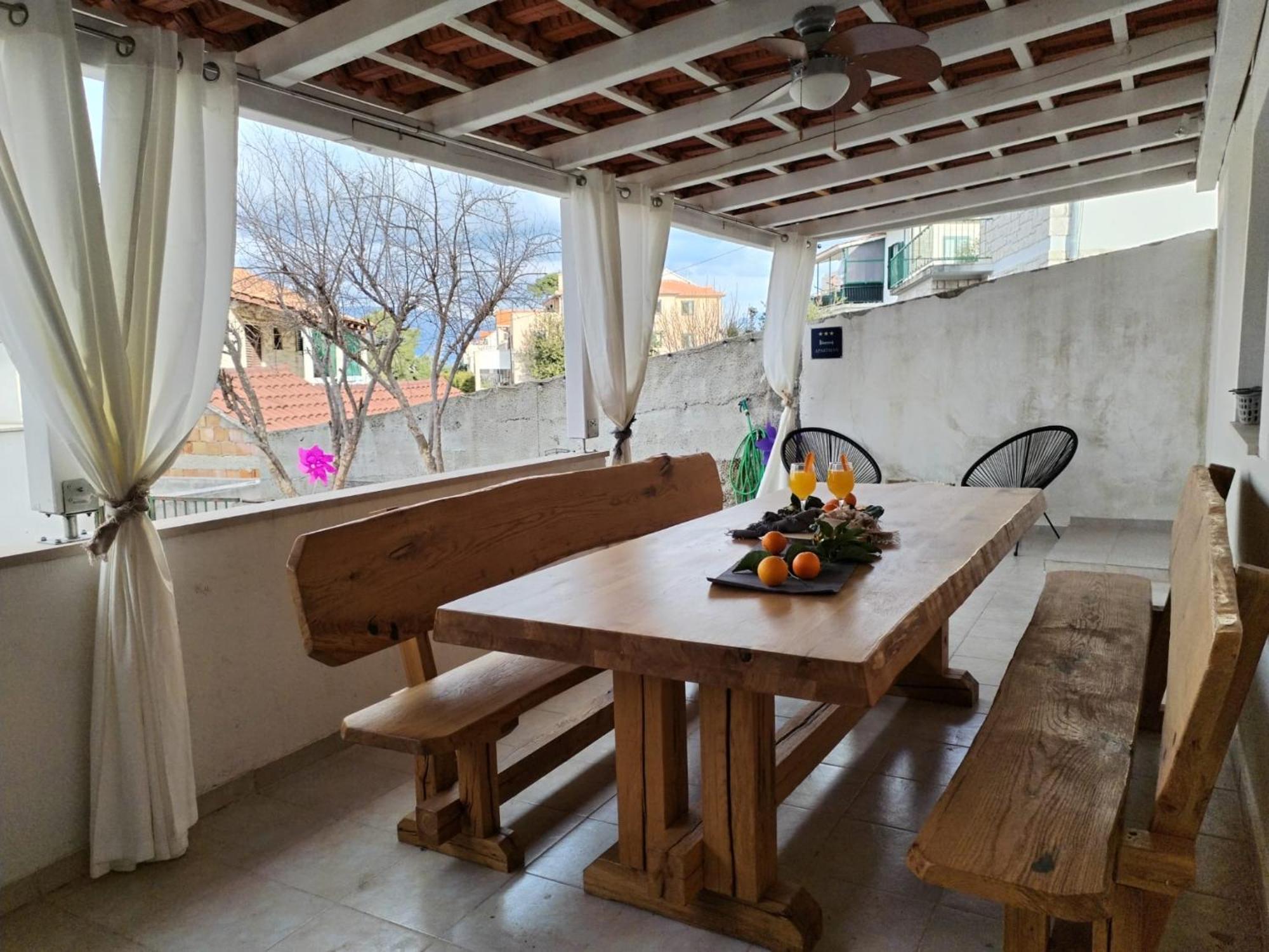 Apartment Vita Постира Екстериор снимка